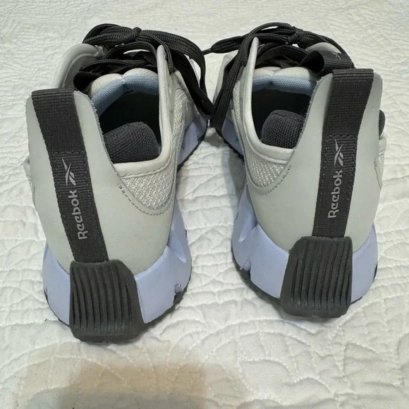 Reebok Women’s Sneakers in Gray and Black - Picture 5 of 9